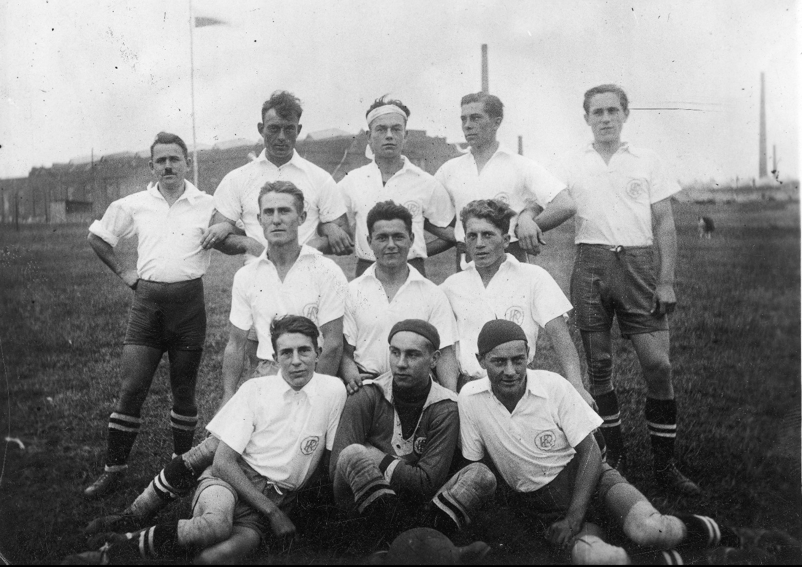 Drużyna piłkarska klubu sportowego Kabel Kraków, 1933 r,.3/1/0/14/2028/1 